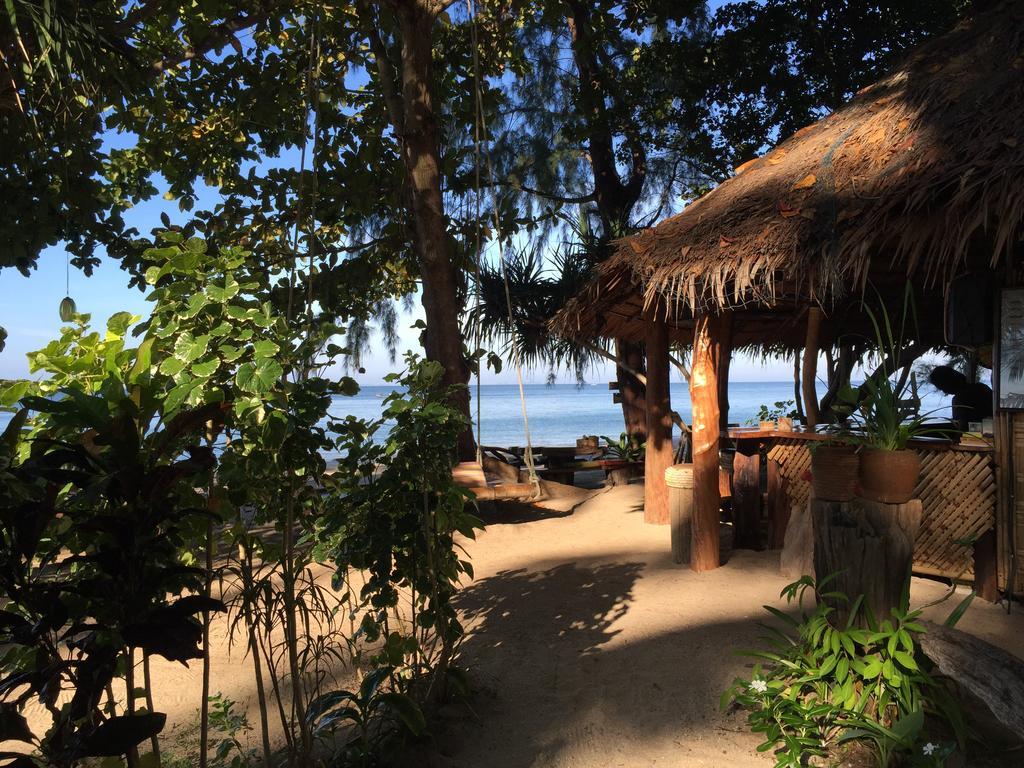 Cocobar&Bungalow'Kohjum Hotel Koh Jum Esterno foto