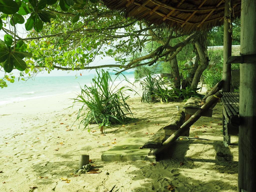Cocobar&Bungalow'Kohjum Hotel Koh Jum Esterno foto