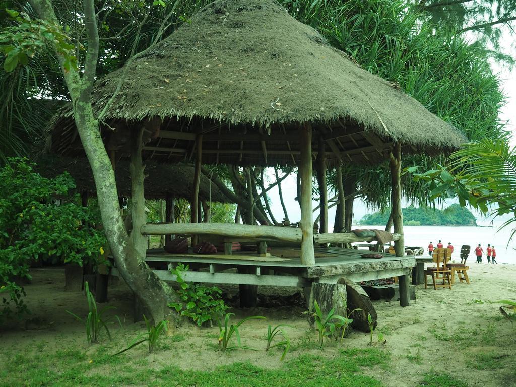 Cocobar&Bungalow'Kohjum Hotel Koh Jum Esterno foto