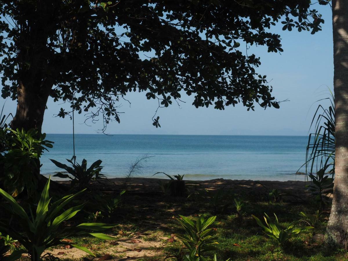 Cocobar&Bungalow'Kohjum Hotel Koh Jum Esterno foto