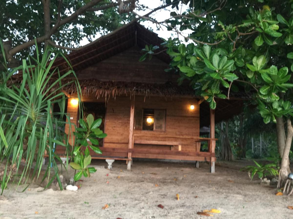 Cocobar&Bungalow'Kohjum Hotel Koh Jum Esterno foto