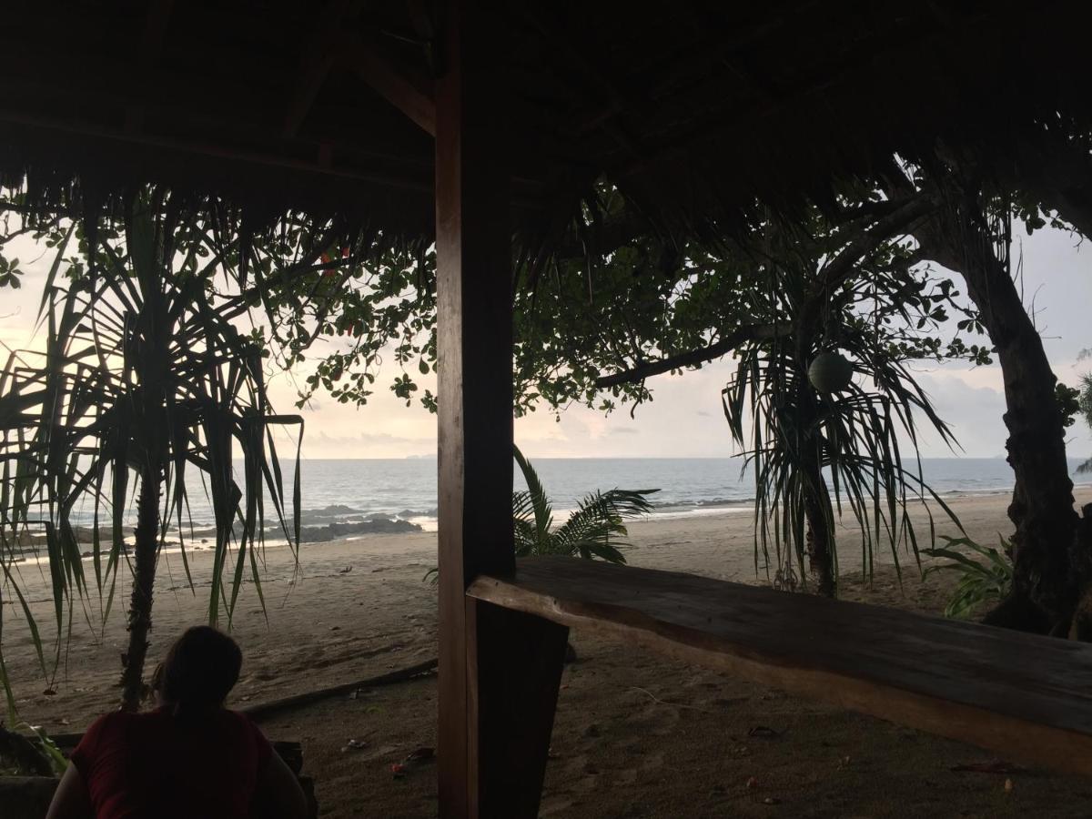 Cocobar&Bungalow'Kohjum Hotel Koh Jum Esterno foto